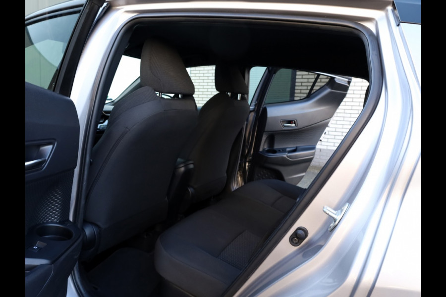 Toyota C-HR 1.8 Hybrid Dynamic | Park-Assist | Dodehoek | Stuurwielverwarmin
