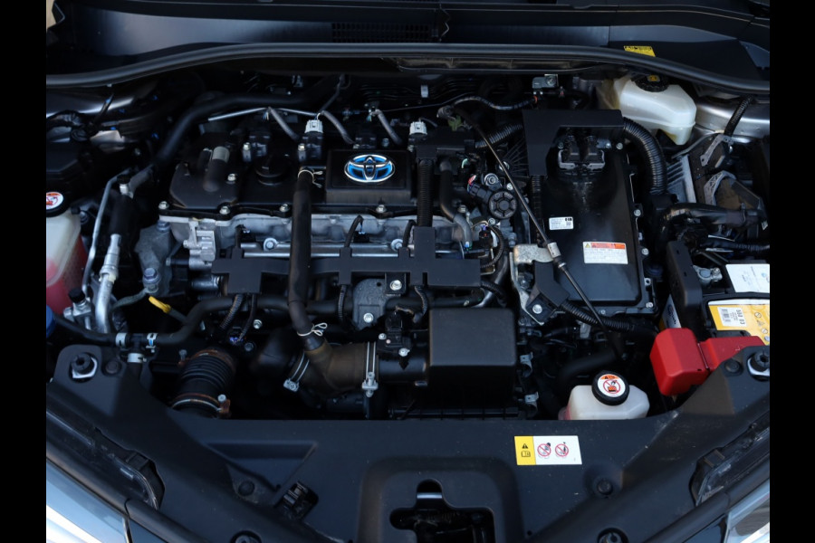Toyota C-HR 1.8 Hybrid Dynamic | Park-Assist | Dodehoek | Stuurwielverwarmin