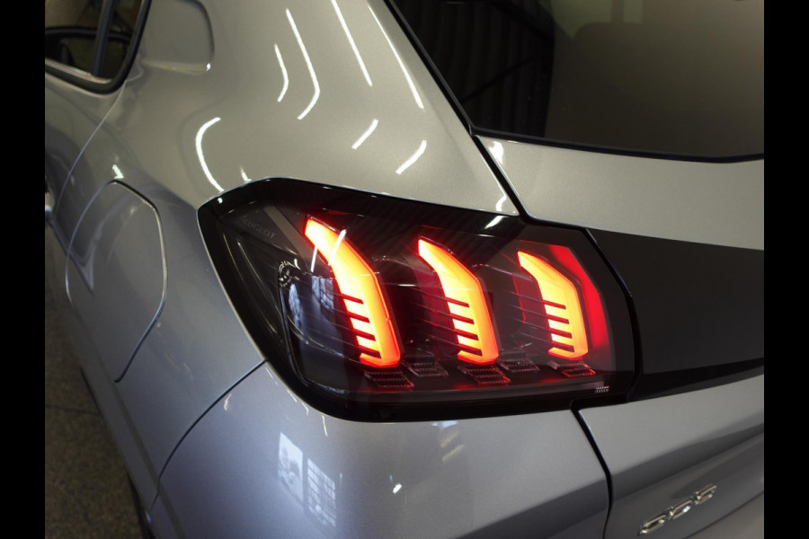 Peugeot 208 1.2 PureTech 100pk Automaat Allure Pack Allure Pack | Navigatie | Apple Carplay/Android Auto | Camera | Parkeersensor achter | Cruise Control | Virtual Cockpit Climate Control Getinte ramen