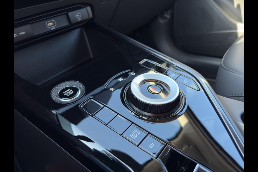 Kia Niro 1.6 GDi PHEV DynamicLine | Tot € 1.250,- extra inruil tijdens dit Paasweekend! | Automaat | Camera | Cruise | Sensoren | Apple Carplay & Android Auto | Navi |