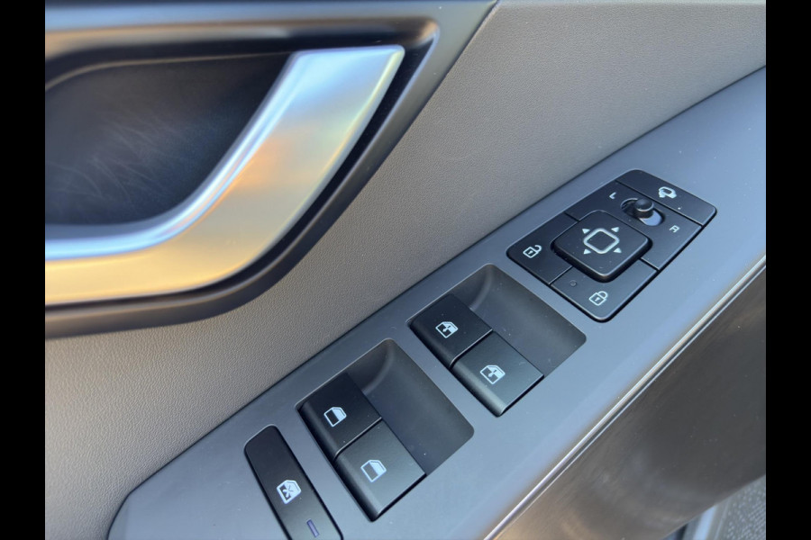 Kia Niro 1.6 GDi PHEV DynamicLine | Tot € 1.250,- extra inruil tijdens dit Paasweekend! | Automaat | Camera | Cruise | Sensoren | Apple Carplay & Android Auto | Navi |