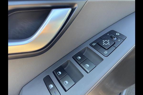 Kia Niro 1.6 GDi PHEV DynamicLine | Tot € 1.250,- extra inruil tijdens dit Paasweekend! | Automaat | Camera | Cruise | Sensoren | Apple Carplay & Android Auto | Navi |