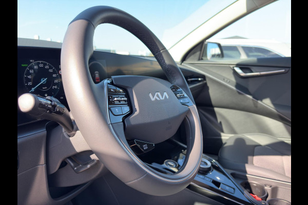 Kia Niro 1.6 GDi PHEV DynamicLine | Tot € 1.250,- extra inruil tijdens dit Paasweekend! | Automaat | Camera | Cruise | Sensoren | Apple Carplay & Android Auto | Navi |