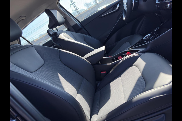 Kia Niro 1.6 GDi PHEV DynamicLine | Tot € 1.250,- extra inruil tijdens dit Paasweekend! | Automaat | Camera | Cruise | Sensoren | Apple Carplay & Android Auto | Navi |