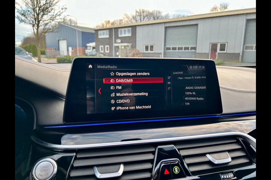 BMW 5 Serie Touring 530i xDrive High Executive , Pano,