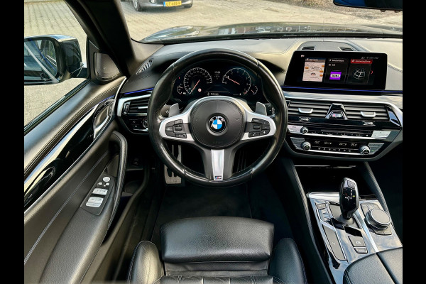 BMW 5 Serie Touring 530i xDrive High Executive , Pano,