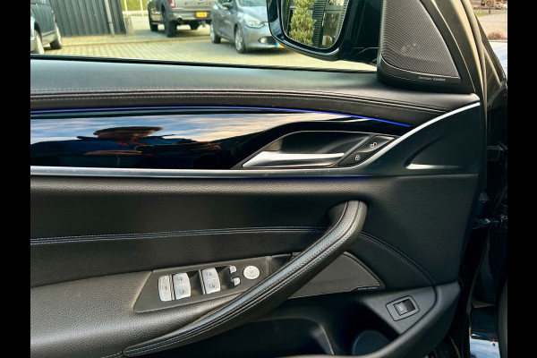 BMW 5 Serie Touring 530i xDrive High Executive , Pano,