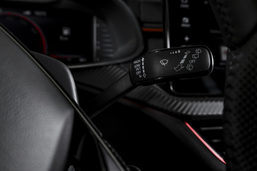 Škoda Kamiq 1.5 TSI 150 PK Monte Carlo - Automaat | Pano | Dig. Cockpit | Cruise | Stoel-+Stuurverw. | Camera | PDC | NAV + App. Connect | ECC |  LM 18" | 4789