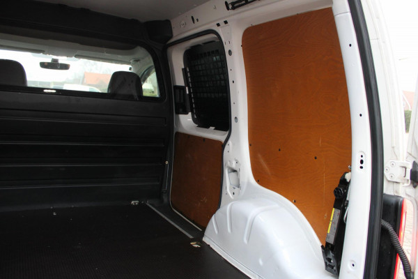 Volkswagen Caddy 2.0TDI L1H1 BMT Carplay Airco Automaat Trekhaak AudiStitch !!NIEUWBINNEN!!