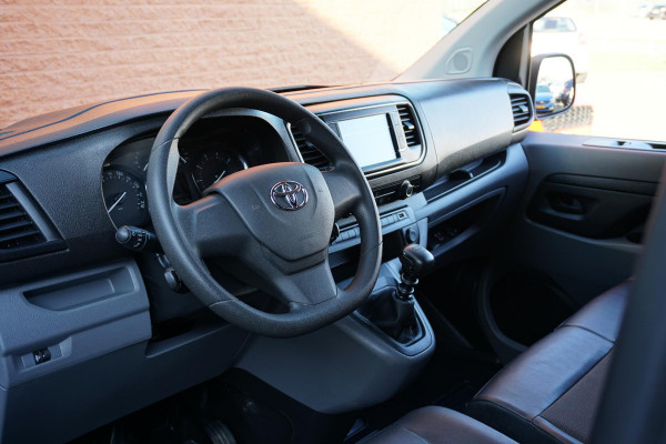 Toyota ProAce Worker 2.0 D-4D Navigator + CAMERA / DODEHOEK