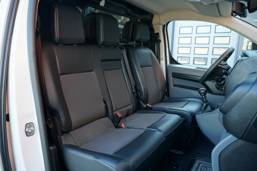 Toyota ProAce Worker 2.0 D-4D Navigator + CAMERA / DODEHOEK