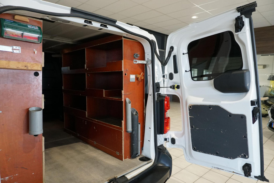 Toyota ProAce Worker 2.0 D-4D Navigator + CAMERA / DODEHOEK