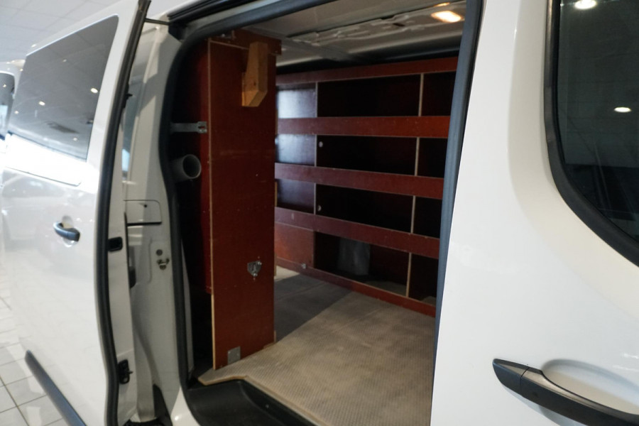 Toyota ProAce Worker 2.0 D-4D Navigator + CAMERA / DODEHOEK