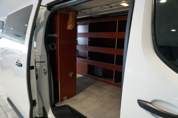 Toyota ProAce Worker 2.0 D-4D Navigator + CAMERA / DODEHOEK