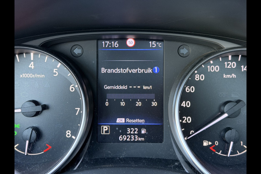 Nissan QASHQAI 160pk N-Tec (Trekhaak - Panoramadak - 360gr Camera - Parkeersensoren V+A - Keyless Entry - LED - 19"Zwart)