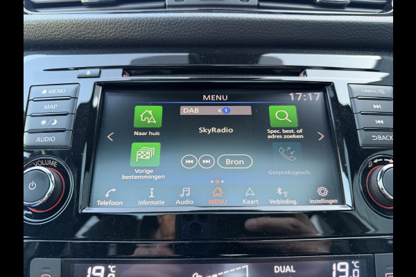 Nissan QASHQAI 160pk N-Tec (Trekhaak - Panoramadak - 360gr Camera - Parkeersensoren V+A - Keyless Entry - LED - 19"Zwart)