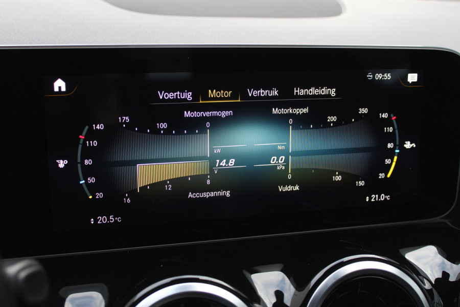 Mercedes-Benz B-Klasse 180 Business Solution AMG | Camera | Stoelverwarming | Dealer Onderhouden | Wide Screen