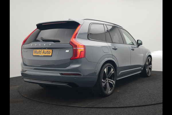 Volvo XC90 T8 Recharge AWD Ultimate Dark 7 Persoons LONG RANGE Plug In Hybrid 455pk Dealer O.H. PHEV | Trekhaak Af Fabriek | Panodak | Luchtvering |  Adaptive Cruise | Head Up | 360 Camera | Harman / Kardon | Lederen Sportstoelen Memory & Verwarmd | 22"L.M | Stuur Verwarmd | Keyless |