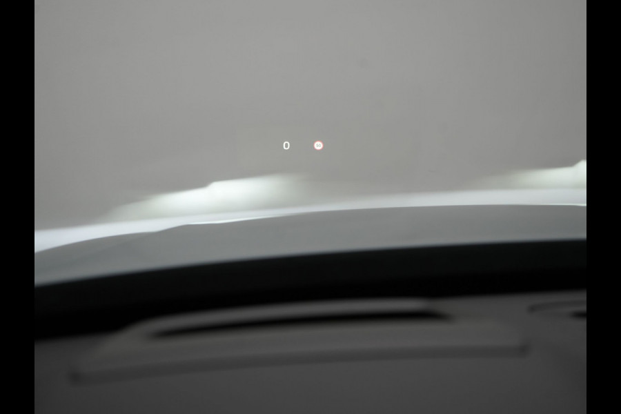 Volvo XC90 T8 Recharge AWD Ultimate Dark 7 Persoons LONG RANGE Plug In Hybrid 455pk Dealer O.H. PHEV | Trekhaak Af Fabriek | Panodak | Luchtvering |  Adaptive Cruise | Head Up | 360 Camera | Harman / Kardon | Lederen Sportstoelen Memory & Verwarmd | 22"L.M | Stuur Verwarmd | Keyless |