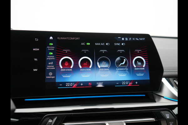 BMW X1 xDrive30e M Sport Plug In Hybrid 326pk Dealer O.H. PHEV | Panodak | Trekhaak af Fabriek | Lederen Sportstoelen Massage & Memory | Adaptive Cruise | 360 Camera | 20 "L.M | Harman / Kardon | Head Up | Keyless |