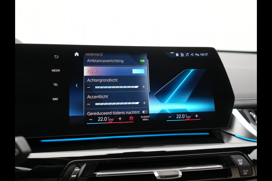 BMW X1 xDrive30e M Sport Plug In Hybrid 326pk Dealer O.H. PHEV | Panodak | Trekhaak af Fabriek | Lederen Sportstoelen Massage & Memory | Adaptive Cruise | 360 Camera | 20 "L.M | Harman / Kardon | Head Up | Keyless |