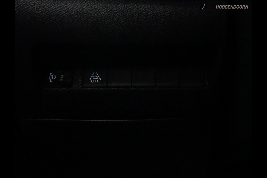 Peugeot 208 1.2 PureTech Active Sport (APPLE CARPLAY,PARKEERSENSOREN,CRUISE CONTROL,LANE ASSIST,AIRCO,NAVIGATIE,LED,TOPCONDITIE)