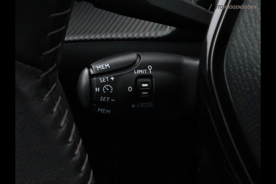 Peugeot 208 1.2 PureTech Active Sport (PARKEERSENSOREN,APPLE CARPLAY,NAVIGATIE,CRUISE CONTROL,LED,LANE ASSIST,AIRCO,TOPCONDITIE)