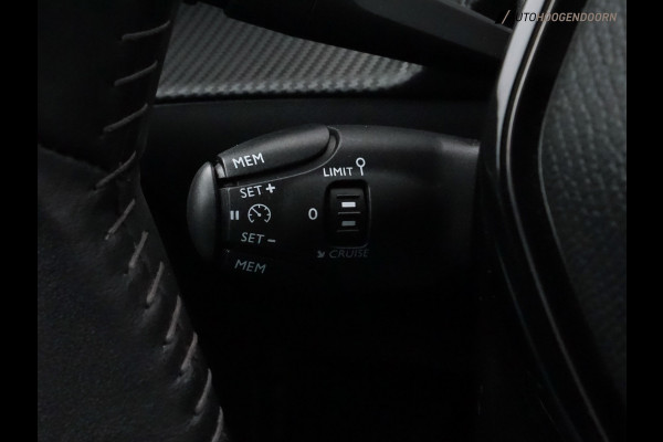 Peugeot 208 1.2 PureTech Active Sport (PARKEERSENSOREN,APPLE CARPLAY,NAVIGATIE,CRUISE CONTROL,LED,LANE ASSIST,AIRCO,TOPCONDITIE)