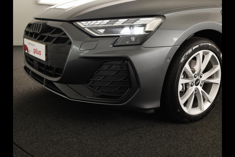 Audi A3 Sportback 40 TFSI e S edition 204pk S-tronic | Verlengde garantie | Navigatie | Parkeersensoren (Park assist) | Adaptieve cruise control | Stoelverwarming | S-Line |