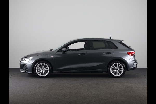 Audi A3 Sportback 40 TFSI e S edition 204pk S-tronic | Verlengde garantie | Navigatie | Parkeersensoren (Park assist) | Adaptieve cruise control | Stoelverwarming | S-Line |