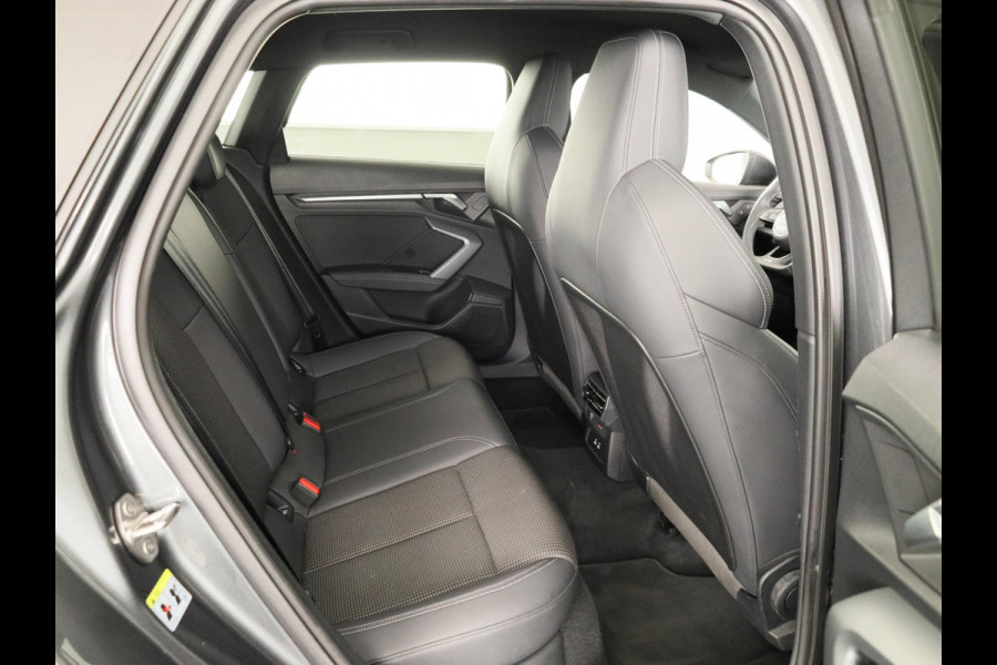 Audi A3 Sportback 40 TFSI e S edition 204pk S-tronic | Verlengde garantie | Navigatie | Parkeersensoren (Park assist) | Adaptieve cruise control | Stoelverwarming | S-Line |