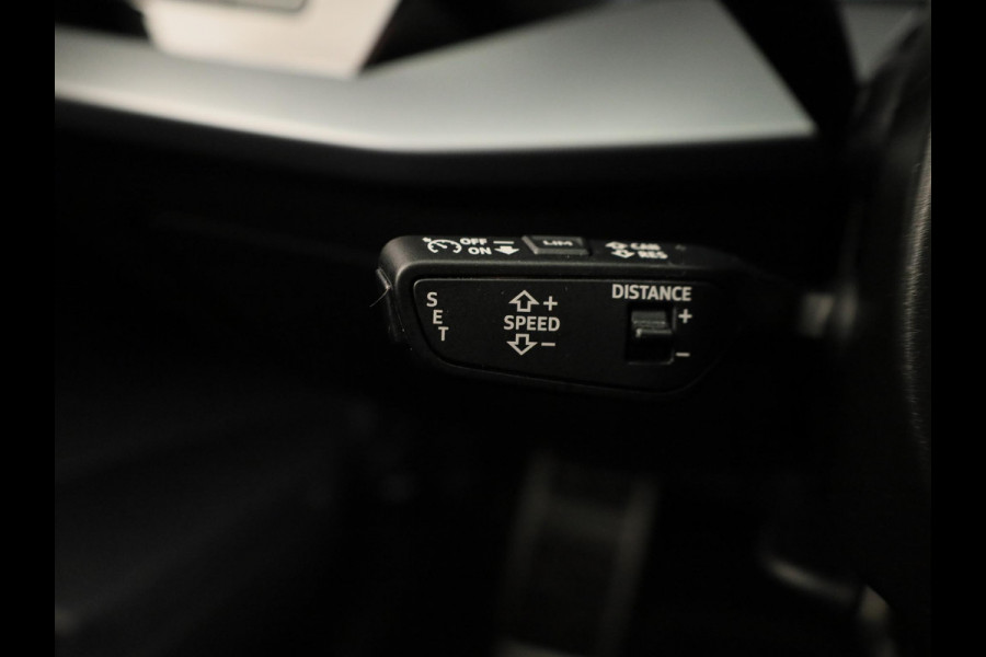 Audi A3 Sportback 40 TFSI e S edition 204pk S-tronic | Verlengde garantie | Navigatie | Parkeersensoren (Park assist) | Adaptieve cruise control | Stoelverwarming | S-Line |