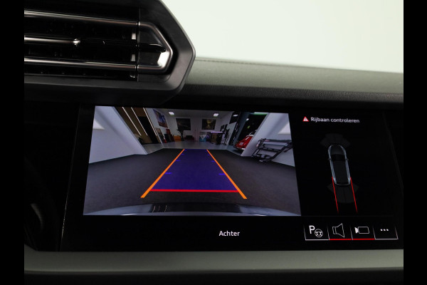 Audi A3 Sportback 40 TFSI e S edition 204pk S-tronic | Verlengde garantie | Navigatie | Parkeersensoren (Park assist) | Adaptieve cruise control | Stoelverwarming | S-Line |