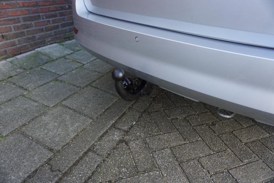 Škoda Fabia Combi 1.0 TSI Business Edition/Trekhaak/Navigatie/ Travel Pakket.