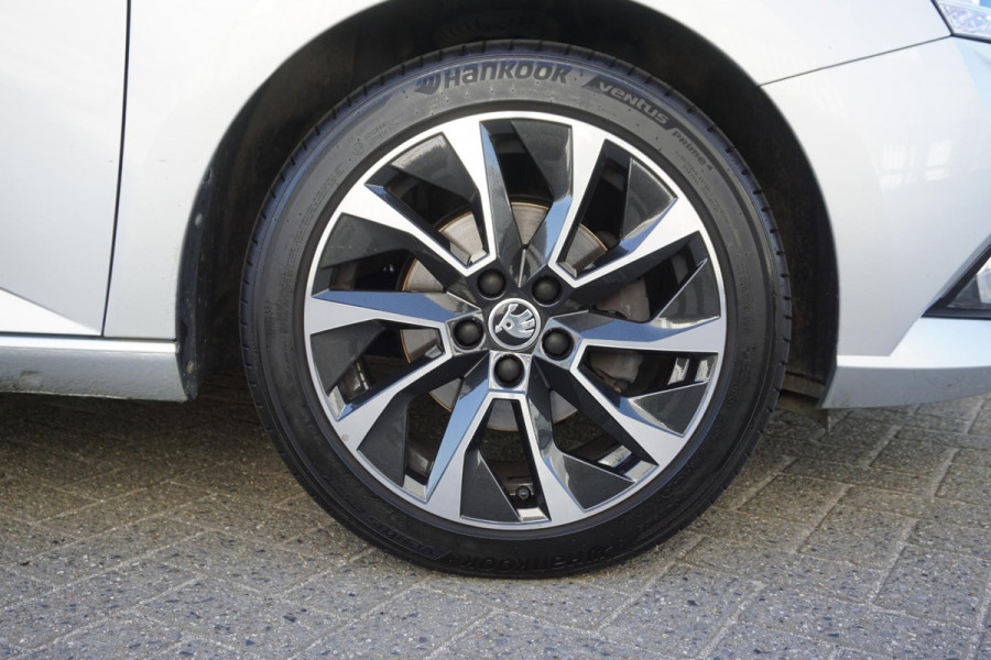 Škoda Fabia Combi 1.0 TSI Business Edition/Trekhaak/Navigatie/ Travel Pakket.