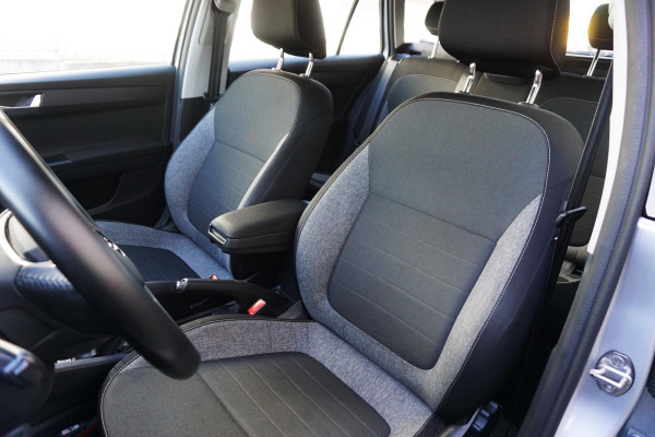 Škoda Fabia Combi 1.0 TSI Business Edition/Trekhaak/Navigatie/ Travel Pakket.
