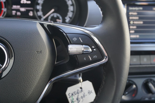 Škoda Fabia Combi 1.0 TSI Business Edition/Trekhaak/Navigatie/ Travel Pakket.