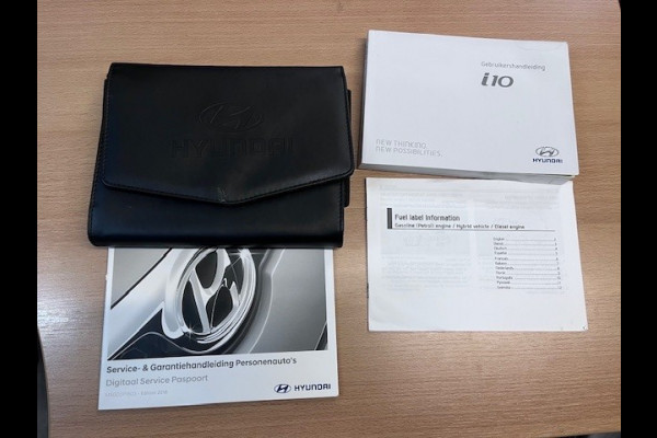 Hyundai i10 1.0i Comfort 1e eigenaar | cruise control airco | metaallak