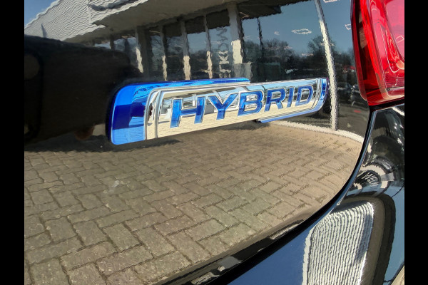 Suzuki Swift 1.2 Comfort Smart Hybrid 83 Pk / Navi Carplay / Airco / Camera / Cruise control / 16"Lichtmetaal.