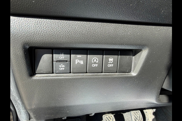 Suzuki Swift 1.2 Comfort Smart Hybrid 83 Pk / Navi Carplay / Airco / Camera / Cruise control / 16"Lichtmetaal.