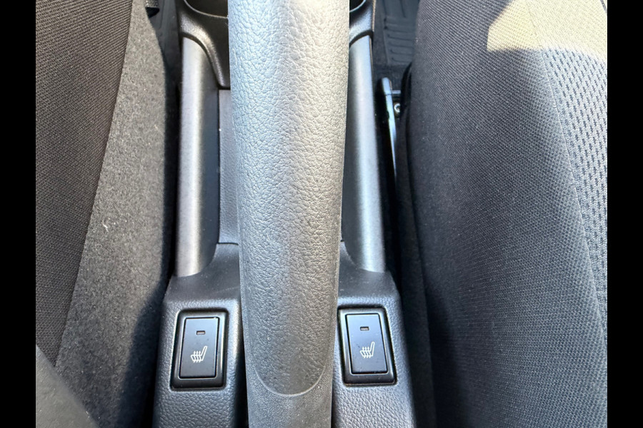 Suzuki Swift 1.2 Comfort Smart Hybrid 83 Pk / Navi Carplay / Airco / Camera / Cruise control / 16"Lichtmetaal.
