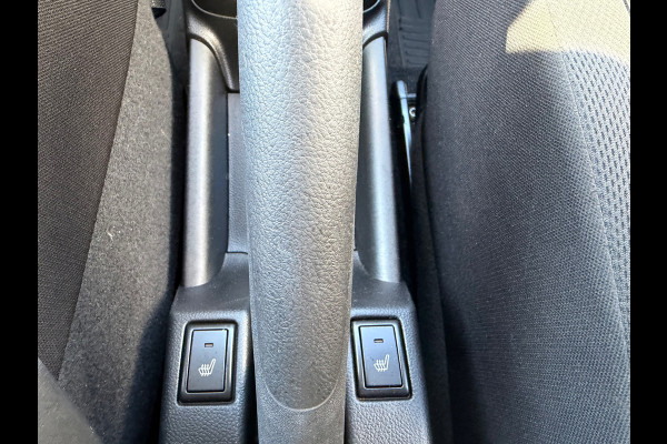 Suzuki Swift 1.2 Comfort Smart Hybrid 83 Pk / Navi Carplay / Airco / Camera / Cruise control / 16"Lichtmetaal.