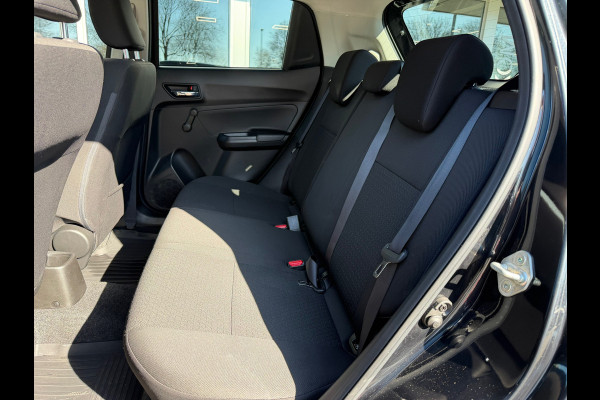 Suzuki Swift 1.2 Comfort Smart Hybrid 83 Pk / Navi Carplay / Airco / Camera / Cruise control / 16"Lichtmetaal.