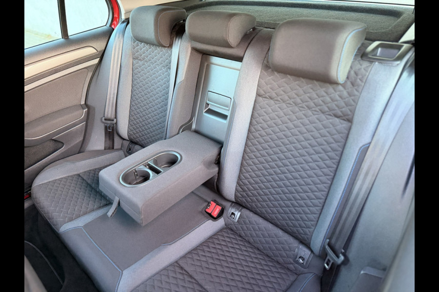 Volkswagen Golf 1.0 TSI Navi CarPlay ACC Clima Stoelverw 18''