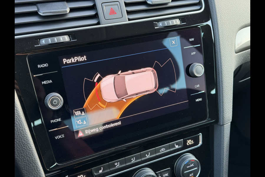 Volkswagen Golf 1.0 TSI Navi CarPlay ACC Clima Stoelverw 18''