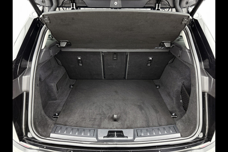 Land Rover Range Rover Evoque 2.0 P250 AWD R-Dynamic SE (Dealer OndH, Panorama, Stoel+StuurV, Camera, Navi, PDC V+A, Keyless, Etc)