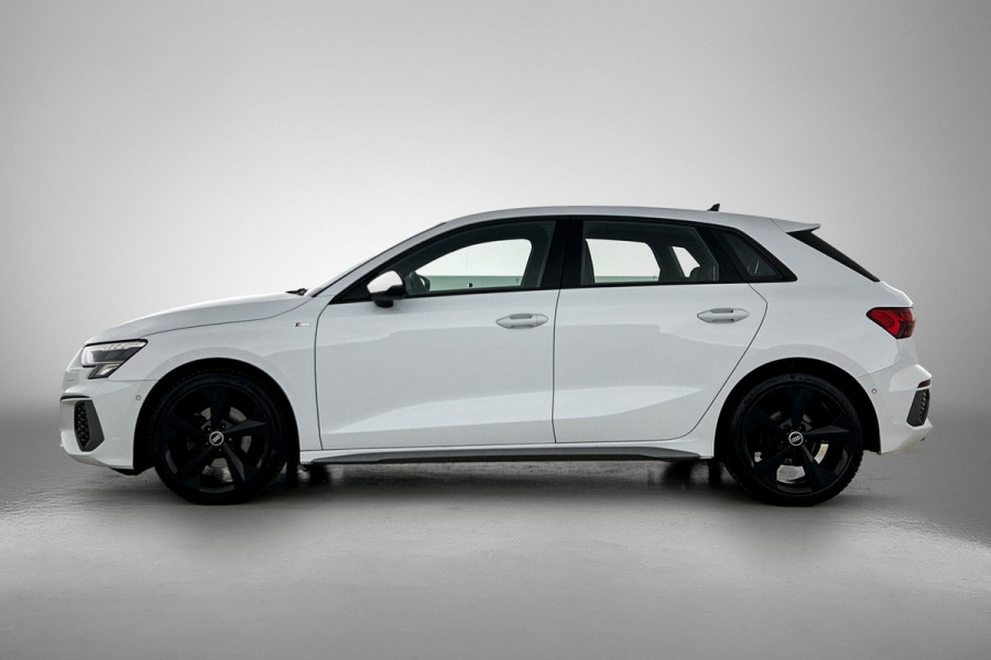 Audi A3 SPORTBACK 35 TFSI S-Line edition Plus(Goed OndH, Navi, Carplay, StoelV, PDC, Digitale Tellers, Cruise Con, Etc)