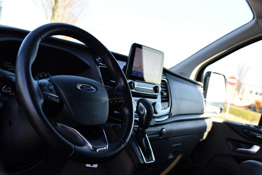 Ford Transit Custom 320 2.0 TDCI L2H1 Limited DC Black Edition Camera, Cruise, Carplay, 130pk, Stoelverwarming, 2 x Schuifdeur, Trekhaak, Multimedia, Automaat, Uniek!