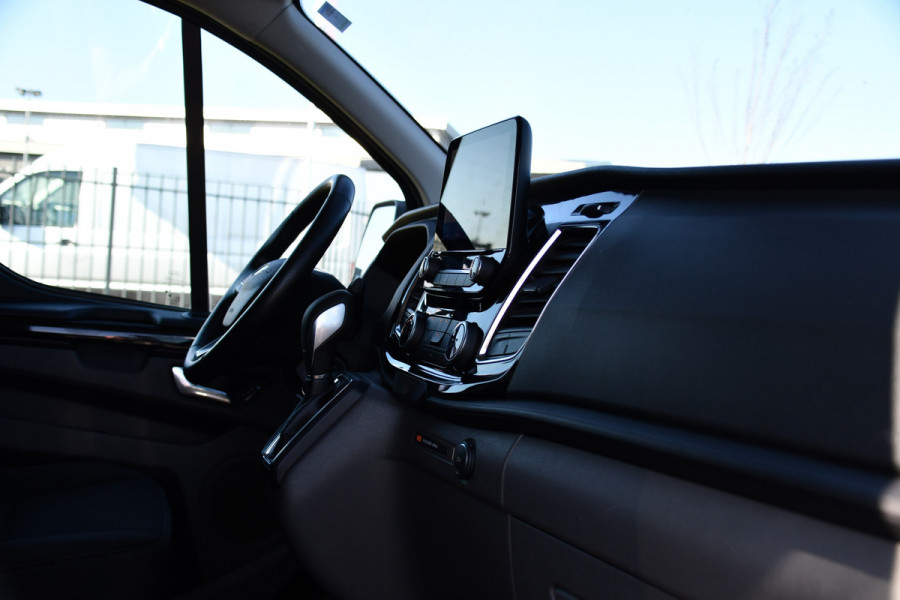 Ford Transit Custom 320 2.0 TDCI L2H1 Limited DC Black Edition Camera, Cruise, Carplay, 130pk, Stoelverwarming, 2 x Schuifdeur, Trekhaak, Multimedia, Automaat, Uniek!