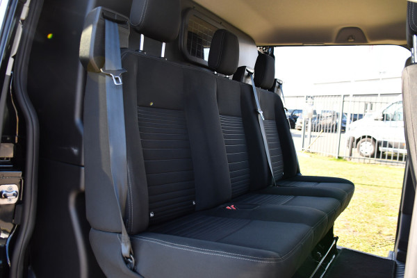 Ford Transit Custom 320 2.0 TDCI L2H1 Limited DC Black Edition Camera, Cruise, Carplay, 130pk, Stoelverwarming, 2 x Schuifdeur, Trekhaak, Multimedia, Automaat, Uniek!